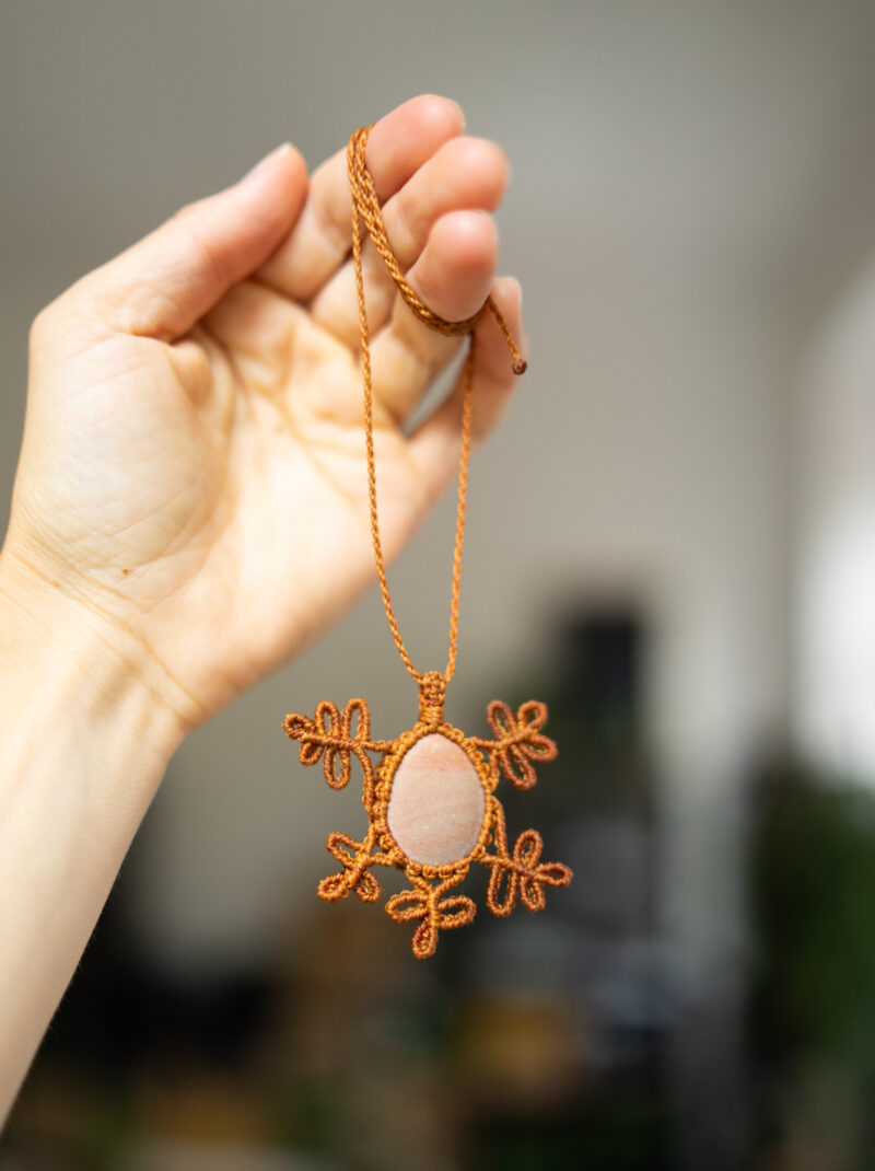 Náhrdelník Rostliny se španělským oblázkem