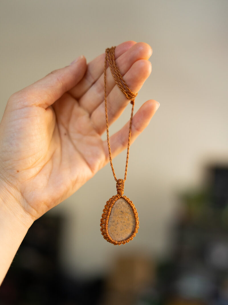 Náhrdelník Simple se španělským oblázkem - okrový